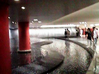 �n���X�̒�����